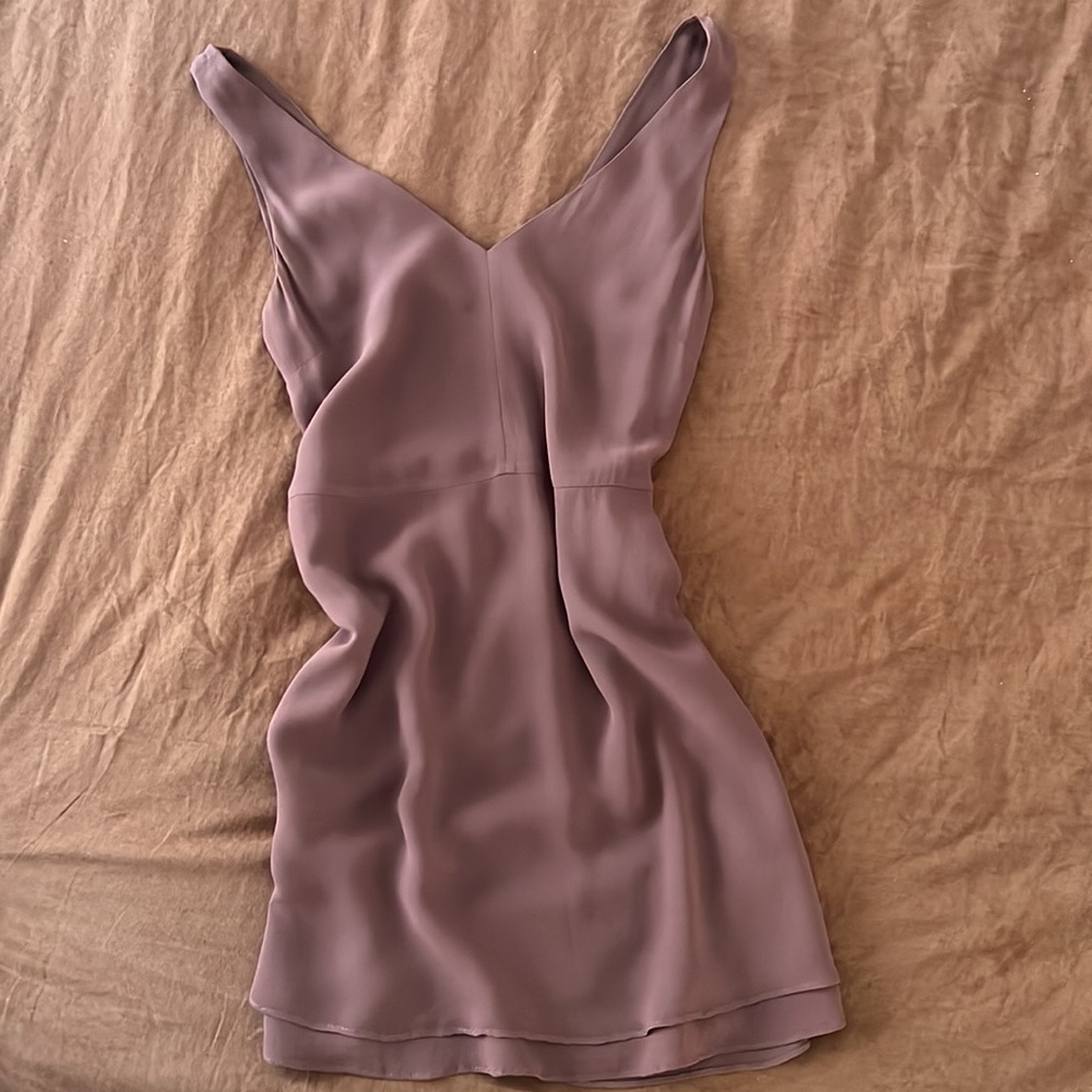 Beautiful spring/summer dress. Mid length. Rosy color